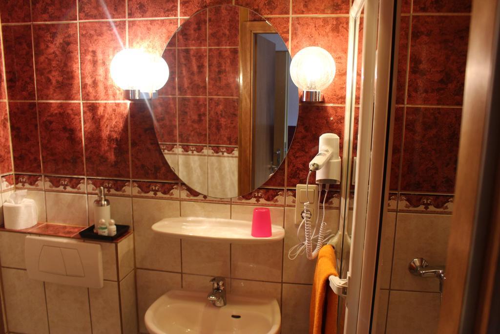 Gasthof Zur Post Zwiefalten Exteriér fotografie